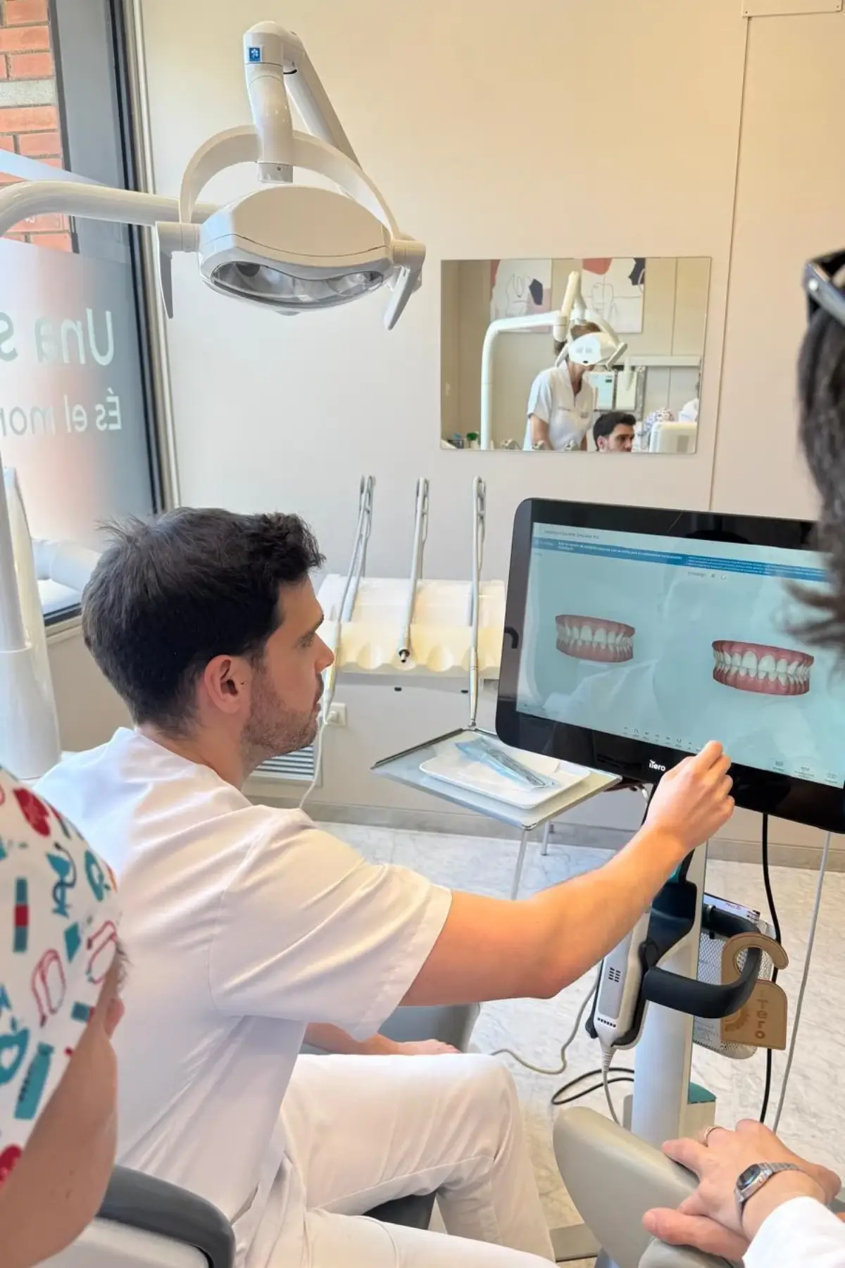 Diseño de la sonrisa – Clínica dental Doctora Minerva Diseño de la sonrisa - Clínica dental Doctora Minerva